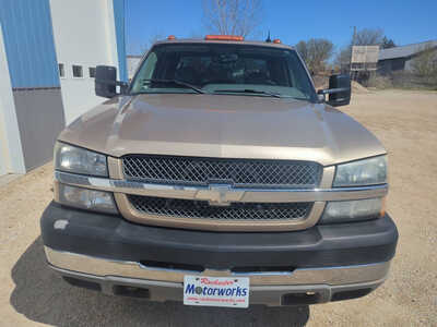 2004 Chevrolet 2500 Crew Cab, $12900. Photo 3