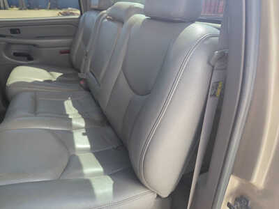 2004 Chevrolet 2500 Crew Cab, $12900. Photo 8
