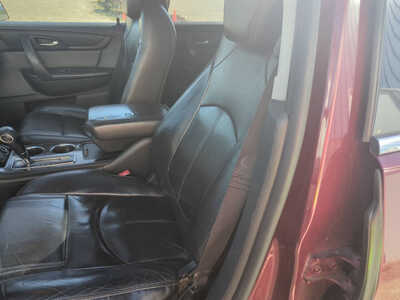 2016 Chevrolet Traverse, $3500. Photo 7