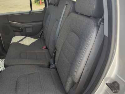 2005 Ford Explorer, $2999. Photo 8