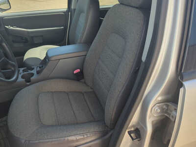 2005 Ford Explorer, $2999. Photo 9