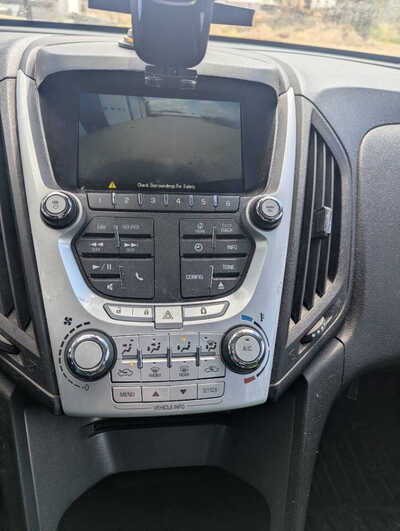 2014 Chevrolet Equinox, $4995. Photo 9