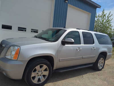 2014 GMC Yukon XL, $6250. Photo 3