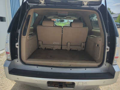 2014 GMC Yukon XL, $6250. Photo 7