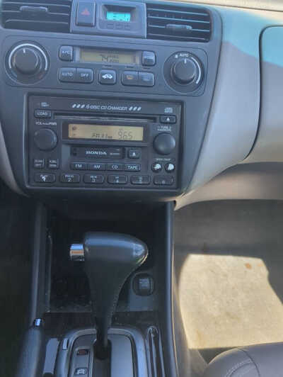 2002 Honda Accord, $2599. Photo 11