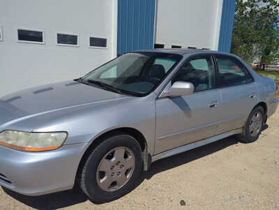 2002 Honda Accord, $2599. Photo 3