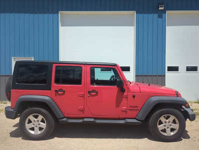 2016 Jeep Wrangler Unlimited, $13995. Photo 6