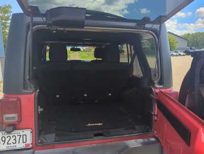 2016 Jeep Wrangler Unlimited, $13995. Photo 8