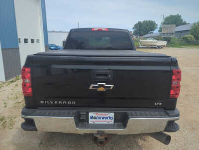 2015 Chevrolet 3500 Crew Cab, $27500. Photo 8
