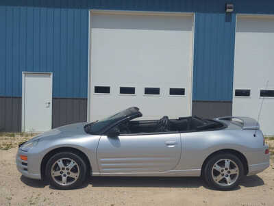 2004 Mitsubishi Eclipse, $9999. Photo 2