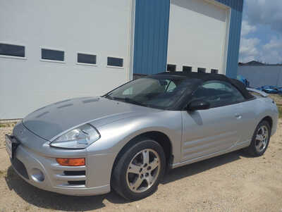 2004 Mitsubishi Eclipse, $9999. Photo 4