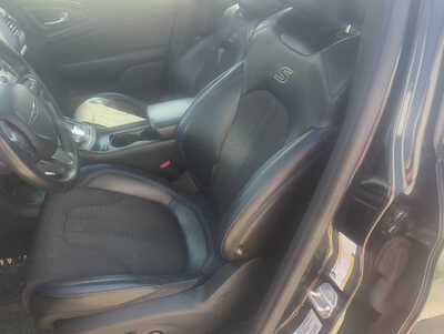 2015 Chrysler 200, $8999. Photo 9