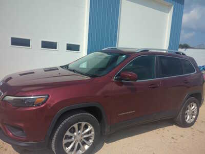 2019 Jeep Cherokee, $11900. Photo 4