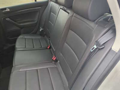2013 Volkswagen Jetta, $2750. Photo 9