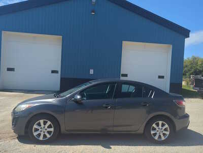2011 Mazda Mazda3, $4500. Photo 2