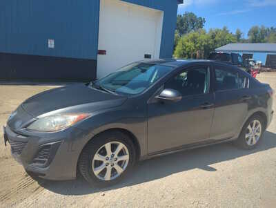2011 Mazda Mazda3, $4500. Photo 3