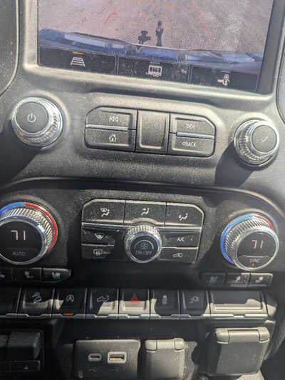 2021 GMC 1500 Crew Cab, $23995. Photo 12
