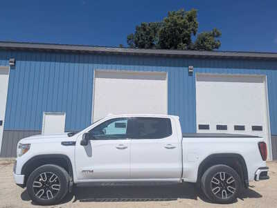 2021 GMC 1500 Crew Cab, $23995. Photo 3