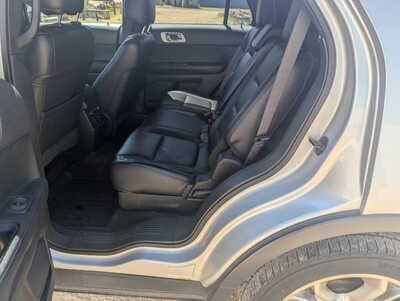 2015 Ford Explorer, $7500. Photo 11