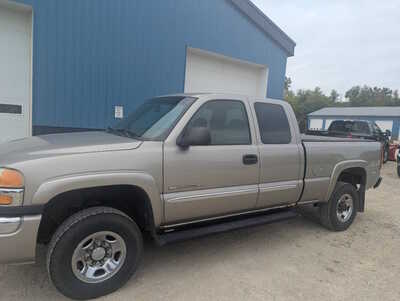 2003 GMC 2500 Ext Cab, $0. Photo 3