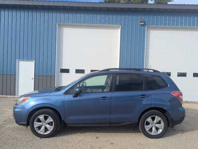2015 Subaru Forester, $3995. Photo 2