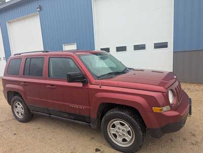 2017 Jeep Patriot, $3995. Photo 7