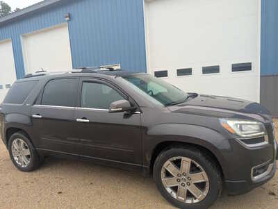 2017 GMC Acadia, $8995. Photo 4