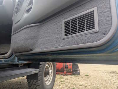 1996 Ford F350 Reg Cab, $14999. Photo 9