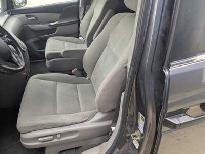 2014 Honda Odyssey, $12750. Photo 10