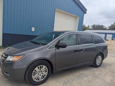 2014 Honda Odyssey, $12750. Photo 4