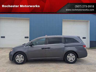 2014 Honda Odyssey, $12750. Photo 1