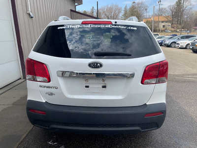 2011 Kia Sorento, $0. Photo 4