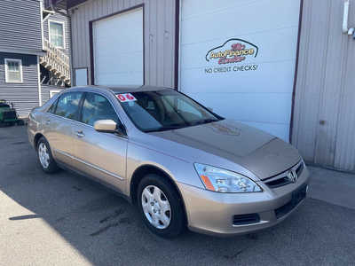 2006 Honda Accord, $0. Photo 2