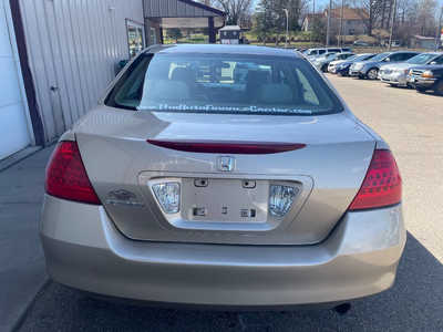 2006 Honda Accord, $0. Photo 4