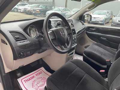 2014 Dodge Caravan, Grand, $0. Photo 6