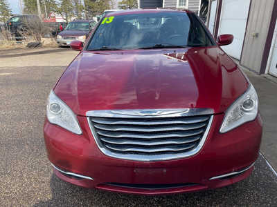 2013 Chrysler 200, $0. Photo 3
