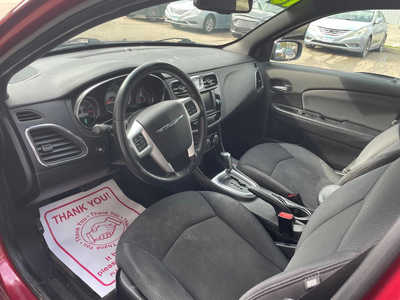 2013 Chrysler 200, $0. Photo 6