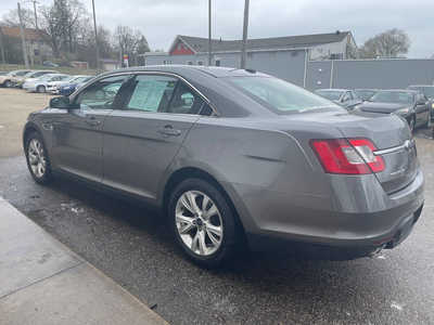 2012 Ford Taurus, $0. Photo 5