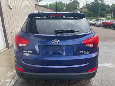 2011 Hyundai Tucson, $0. Photo 5