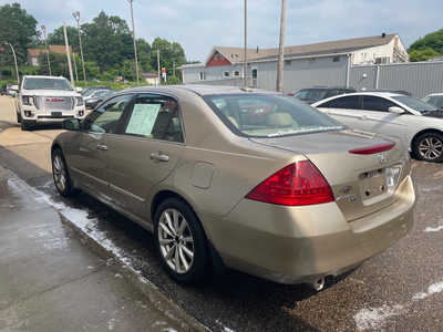 2006 Honda Accord, $0. Photo 4