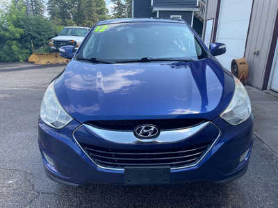 2012 Hyundai Tucson, $0. Photo 3