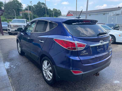 2012 Hyundai Tucson, $0. Photo 4