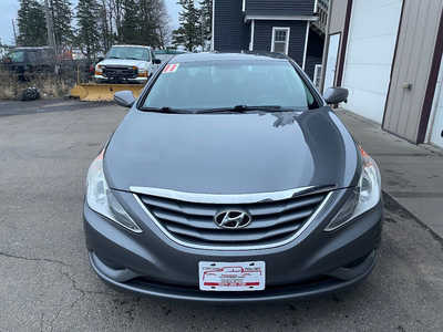 2011 Hyundai Sonata, $0. Photo 4