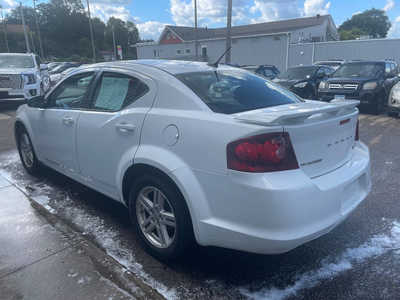 2014 Dodge Avenger, $0. Photo 4