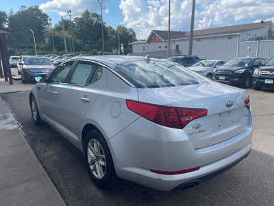 2011 Kia Optima, $0. Photo 4