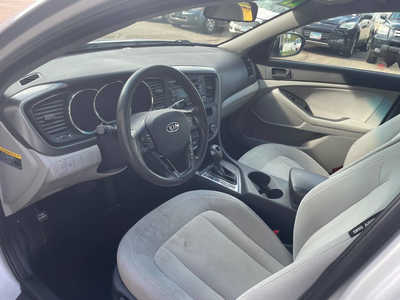 2011 Kia Optima, $0. Photo 6
