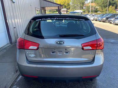 2012 Kia Forte, $0. Photo 6