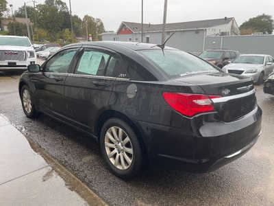 2012 Chrysler 200, $0. Photo 5