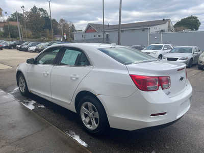 2013 Chevrolet Malibu, $0. Photo 4