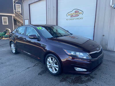 2012 Kia Optima, $0. Photo 2